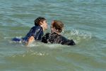 FRIENDS, SPLASHING 1
